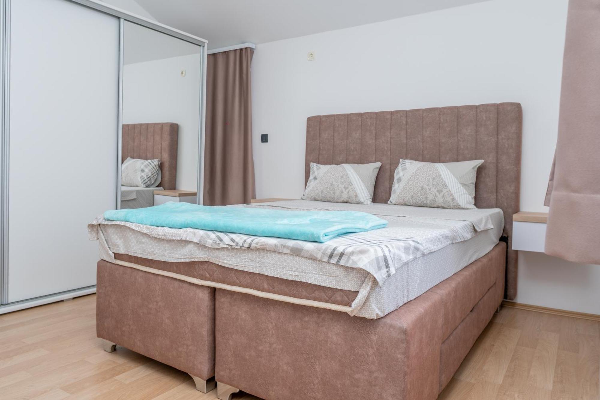 Hotel Royal Garden Nikšić Cameră foto