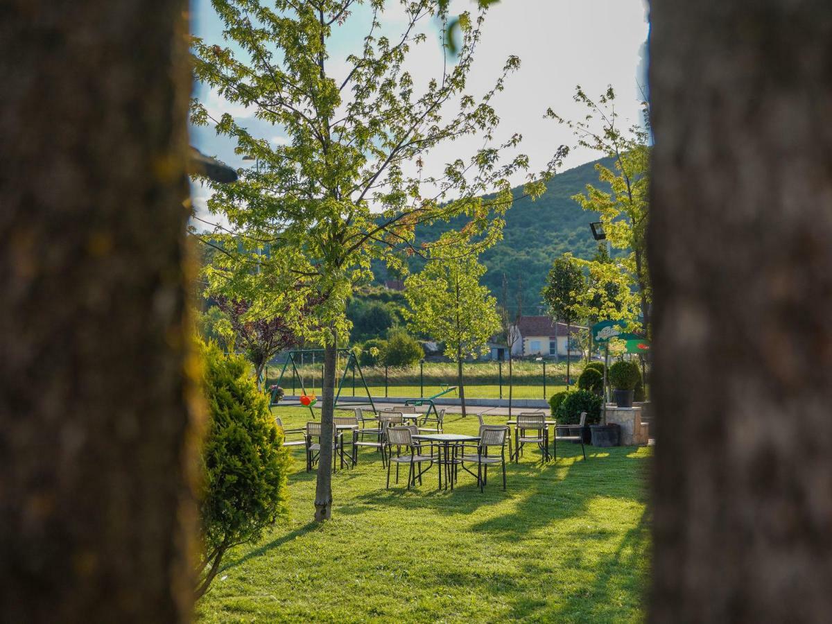 Hotel Royal Garden Nikšić Exterior foto