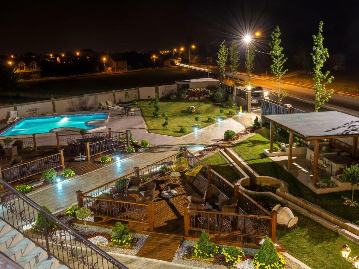 Hotel Royal Garden Nikšić Exterior foto