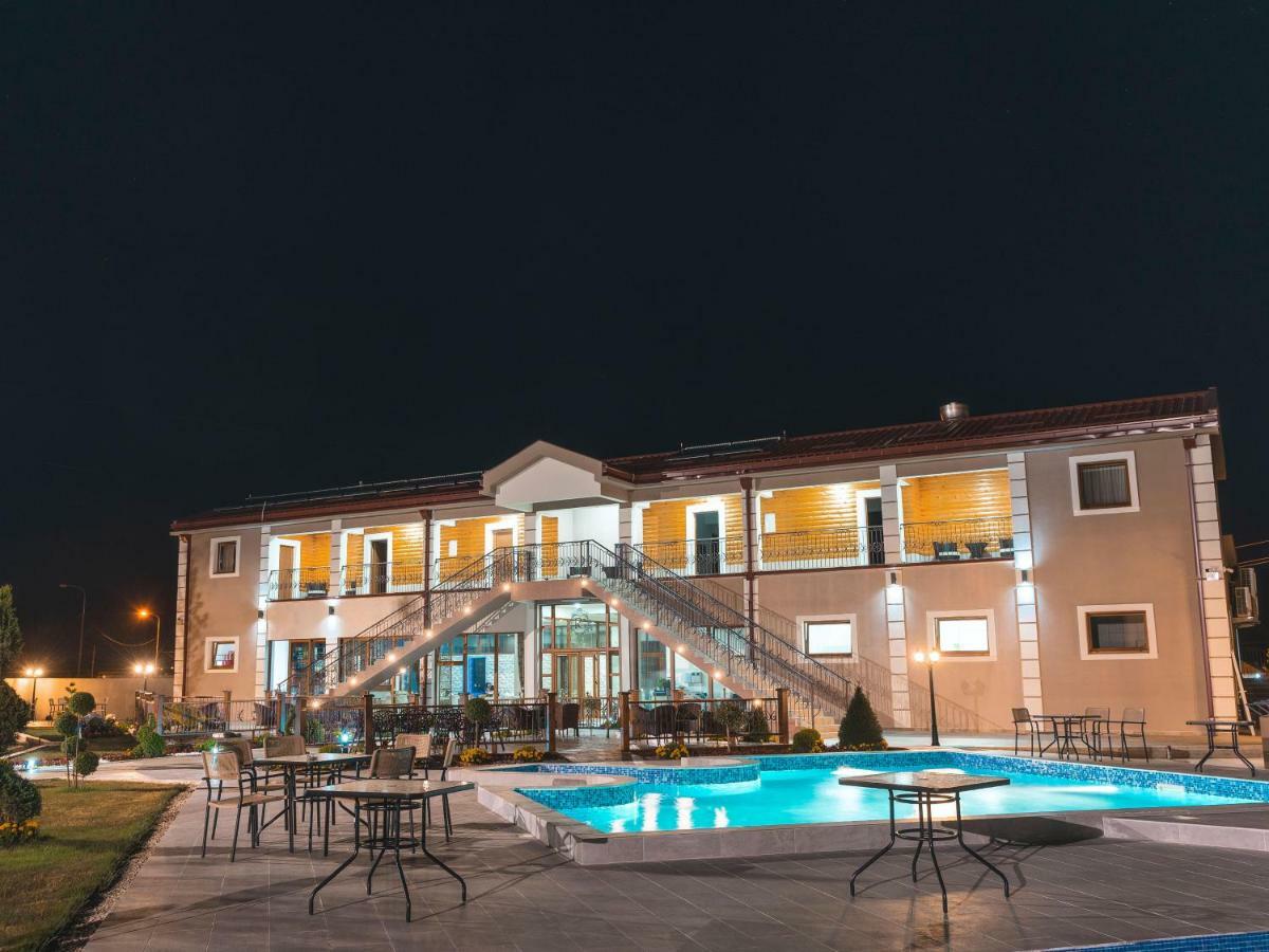Hotel Royal Garden Nikšić Exterior foto