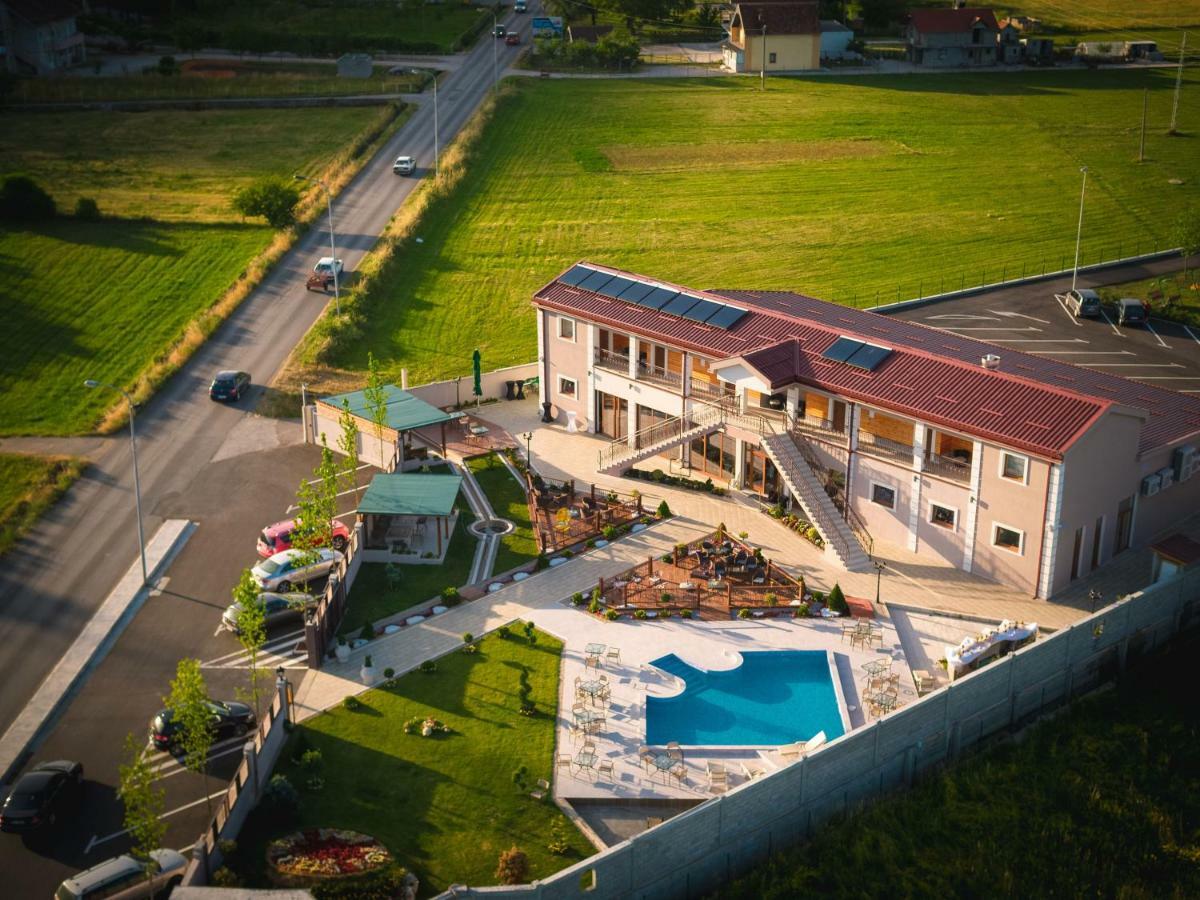 Hotel Royal Garden Nikšić Exterior foto
